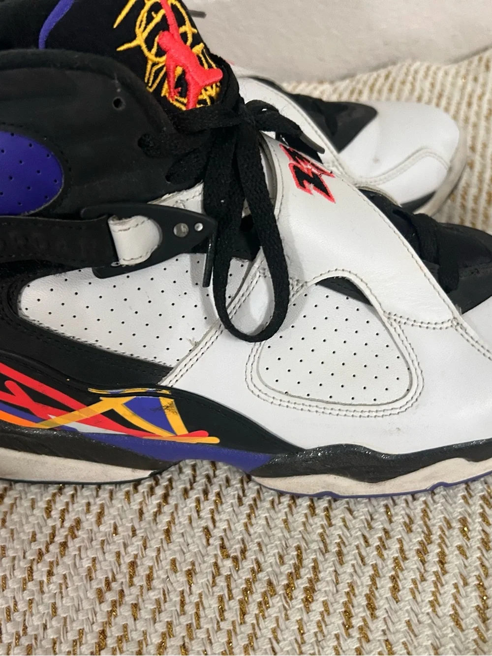 Jordan Men's White Black Red Retro Sneakers
